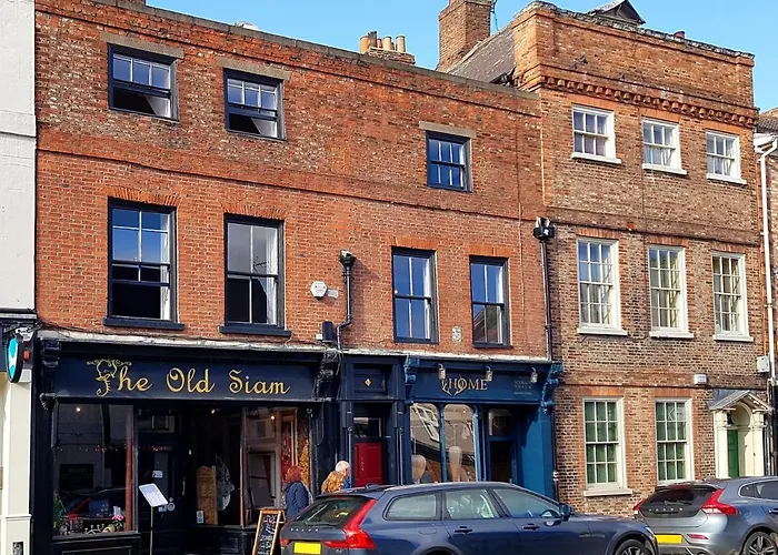 Maison Parfaite Yo1 - Exquisite 400 Year Old, City Centre Townhouse