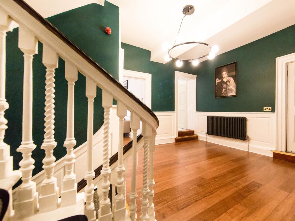 Maison Parfaite Yo1 - Exquisite 400 Year Old, Centre Townhouse York