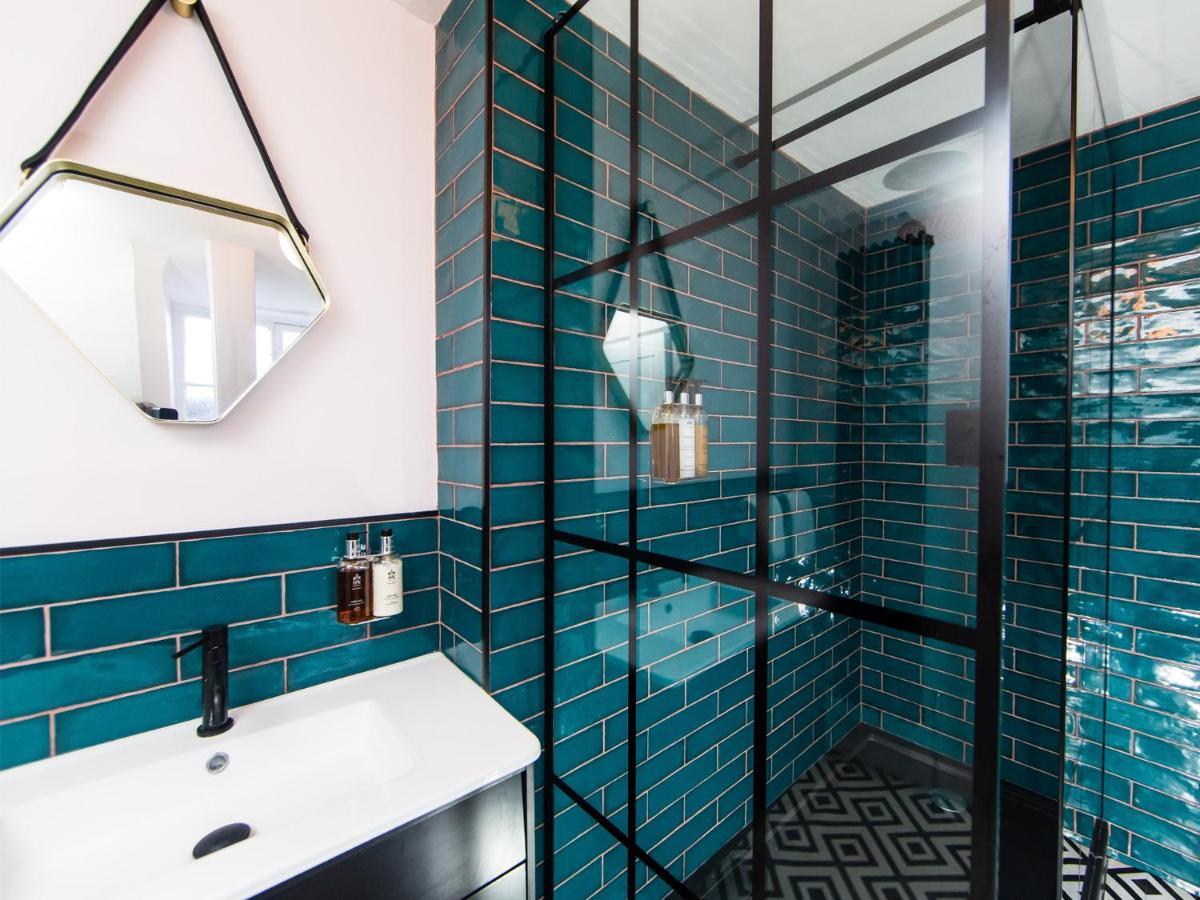 Maison Parfaite Yo1 - Exquisite 400 Year Old, Centre Townhouse