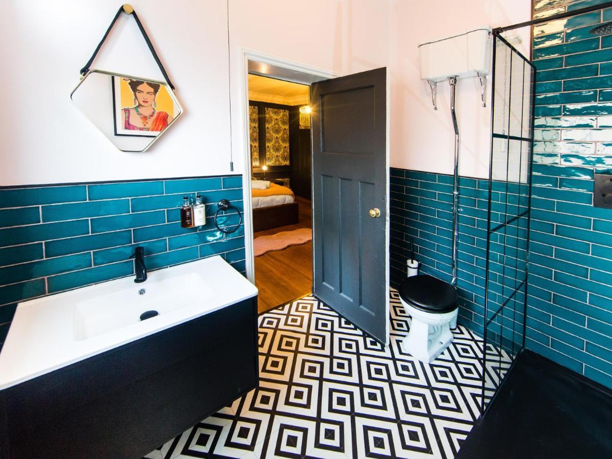 Maison Parfaite Yo1 - Exquisite 400 Year Old, Centre Townhouse Holiday home *
