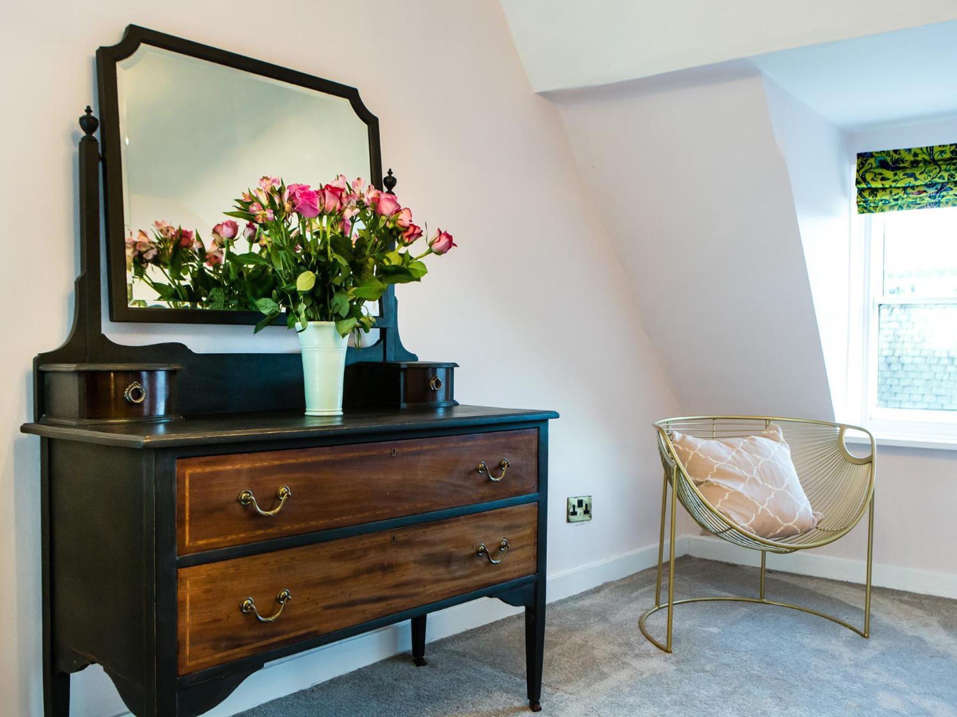 Maison Parfaite Yo1 - Exquisite 400 Year Old, Centre Townhouse York