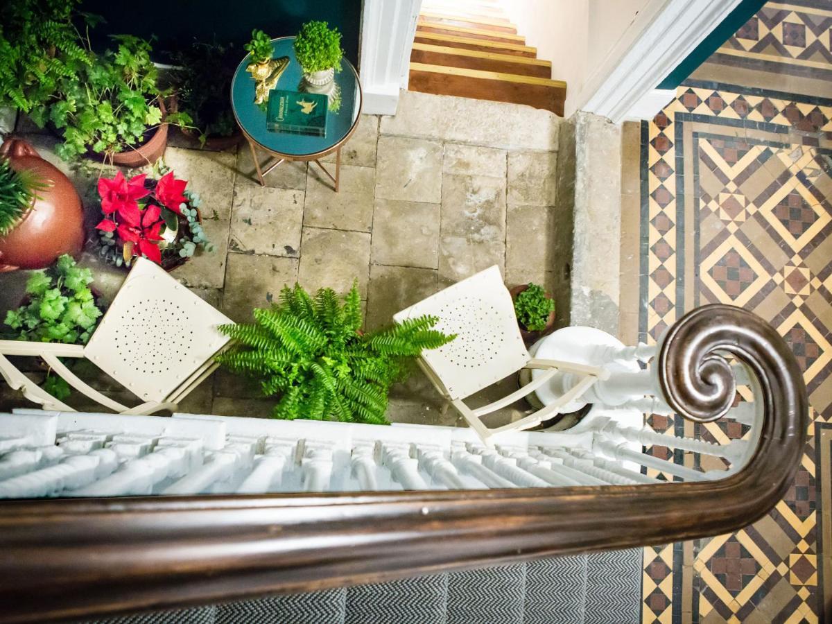 Maison Parfaite Yo1 - Exquisite 400 Year Old, Centre Townhouse Holiday home *