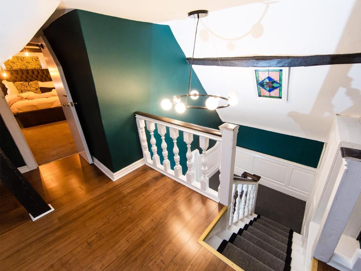 Maison Parfaite Yo1 - Exquisite 400 Year Old, Centre Townhouse Holiday home *