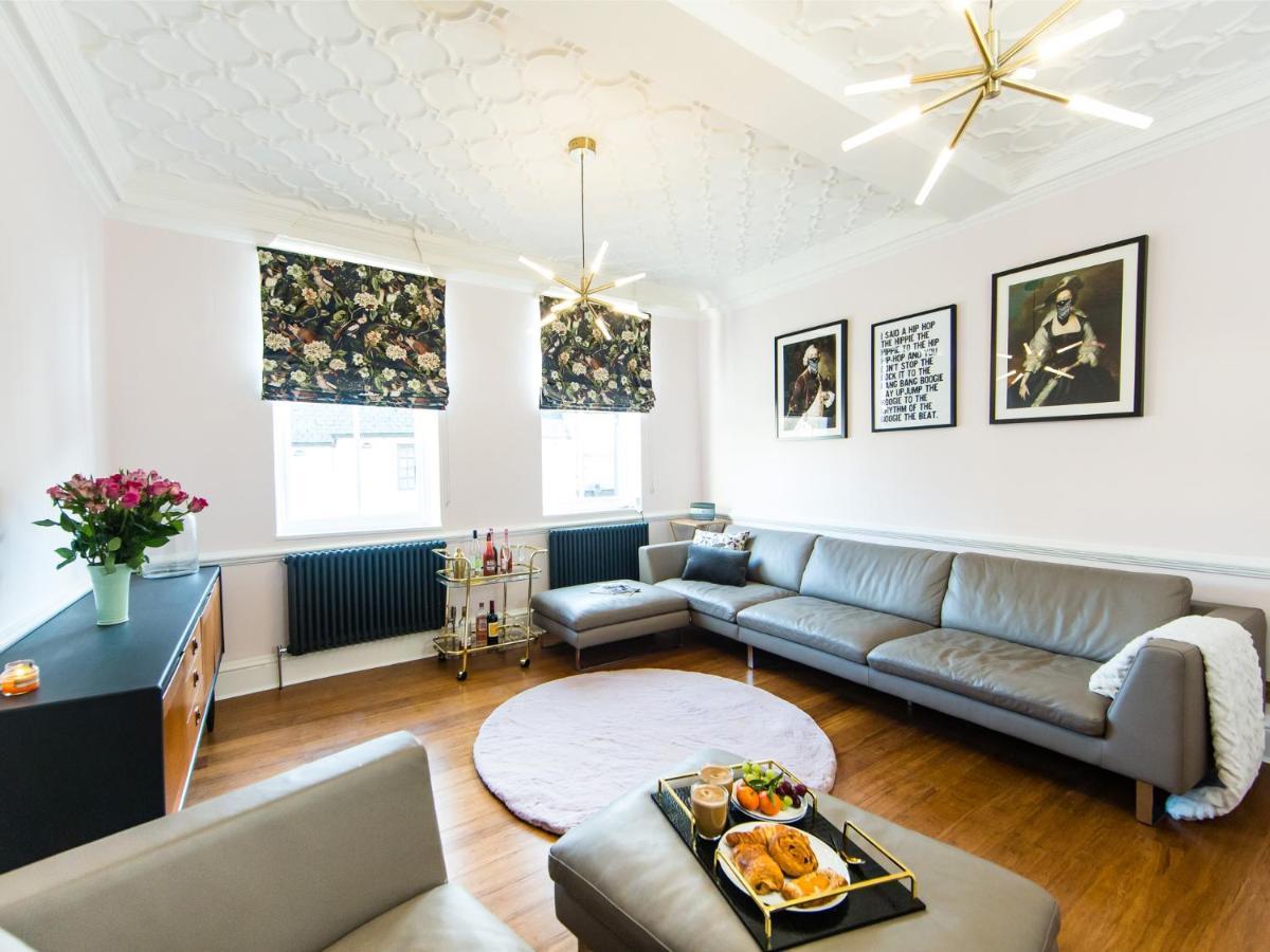 Maison Parfaite Yo1 - Exquisite 400 Year Old, Centre Townhouse Holiday home